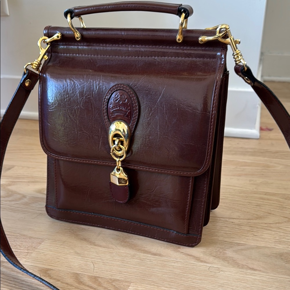 Elegant Brown Leather Handbag